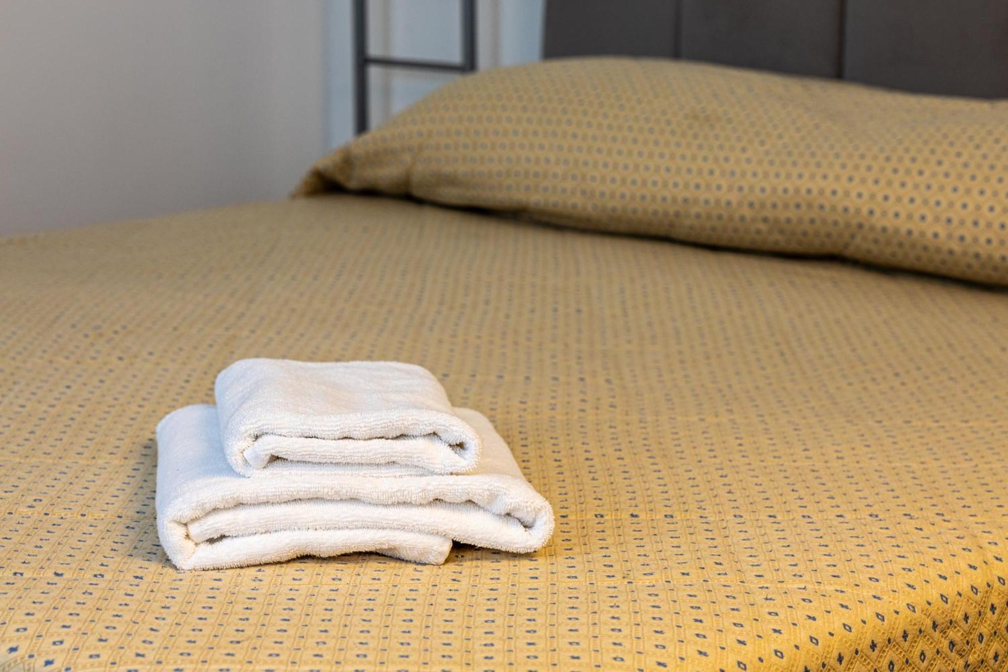 Inn The Center Zagreb Studio Apartment Екстер'єр фото